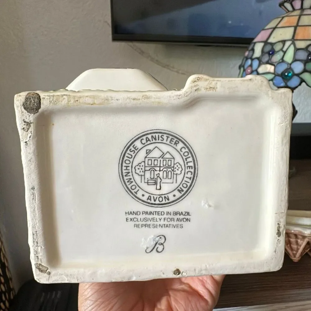 Avon townhouse canister